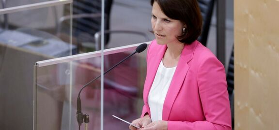 | Twitter/ Edtstadler